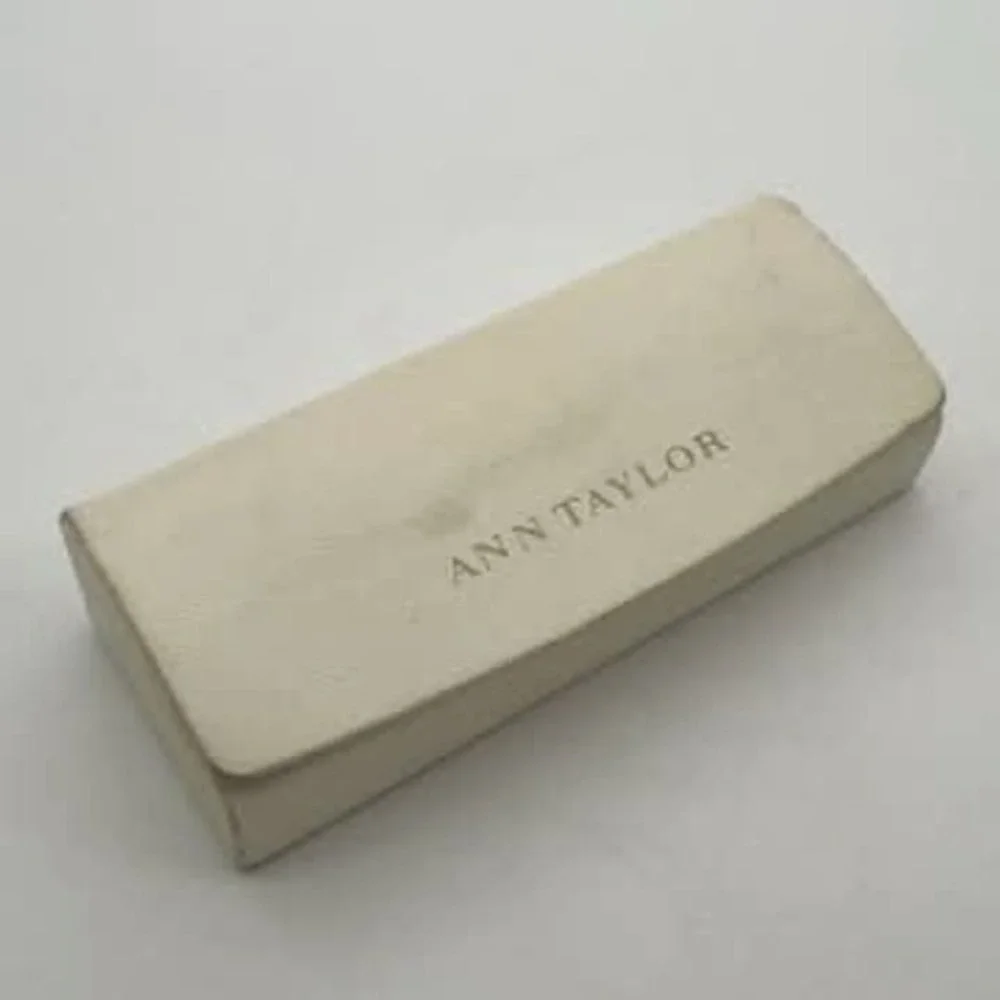 Ann Taylor Cream Textured Hard Shell Eyeglass Case Protective‎ Glasses Box
